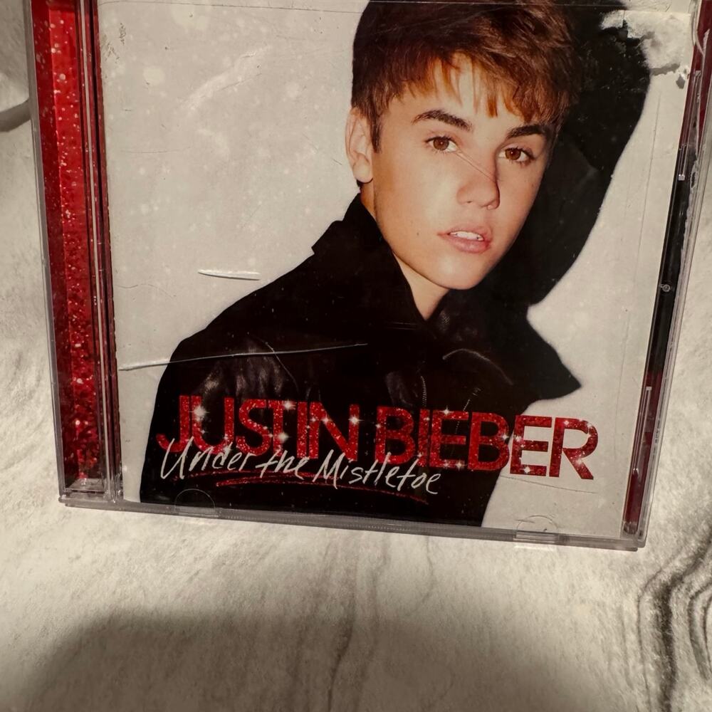 Justin Bieber Under the Mistletoe CD